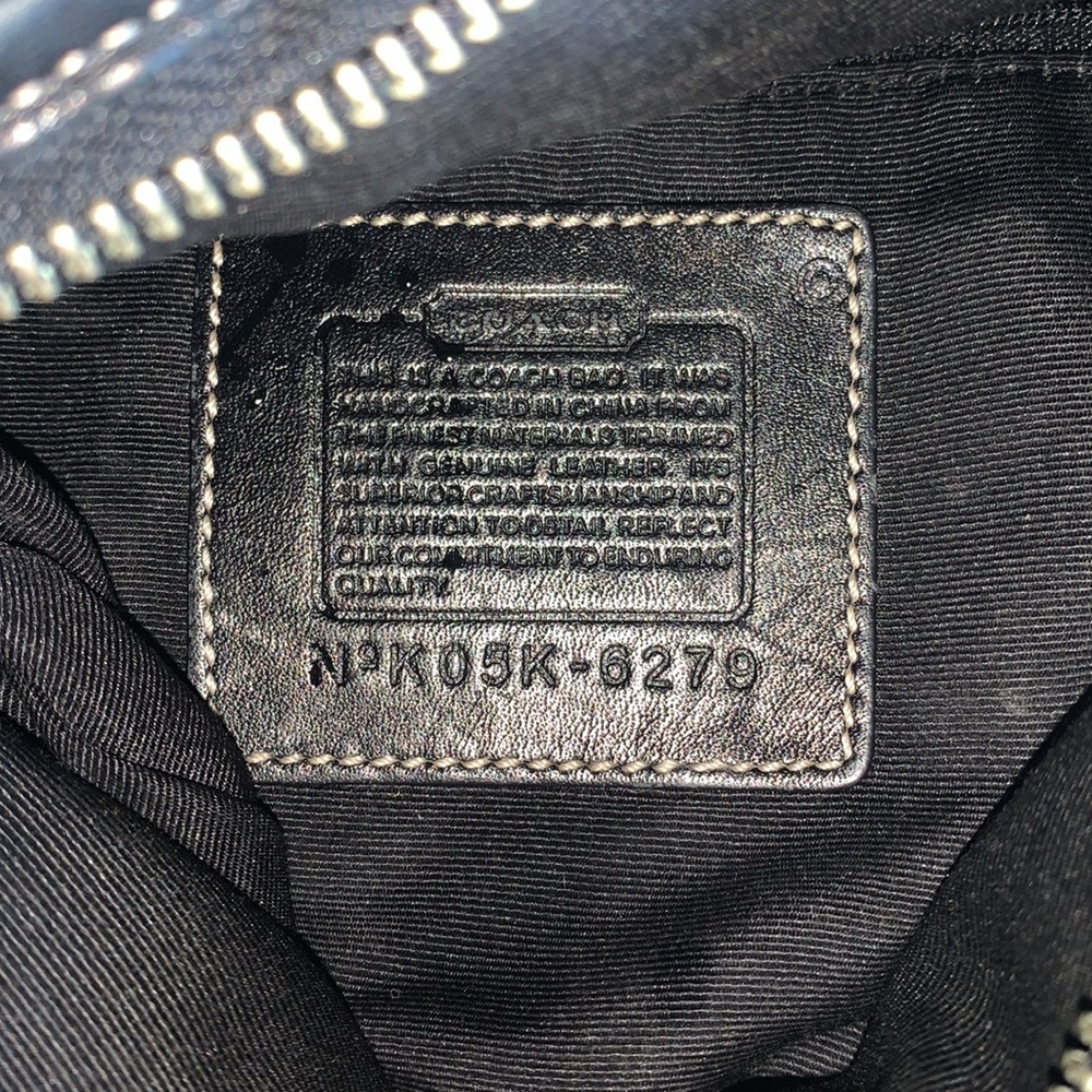 Coach Hobo Signature Bag - Picture 4 of 6